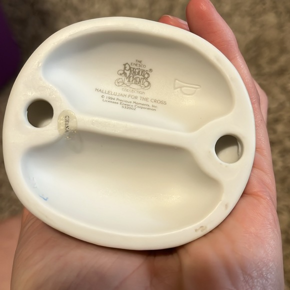 Precious Moment “Hallelujah for the Cross” - Picture 3 of 4